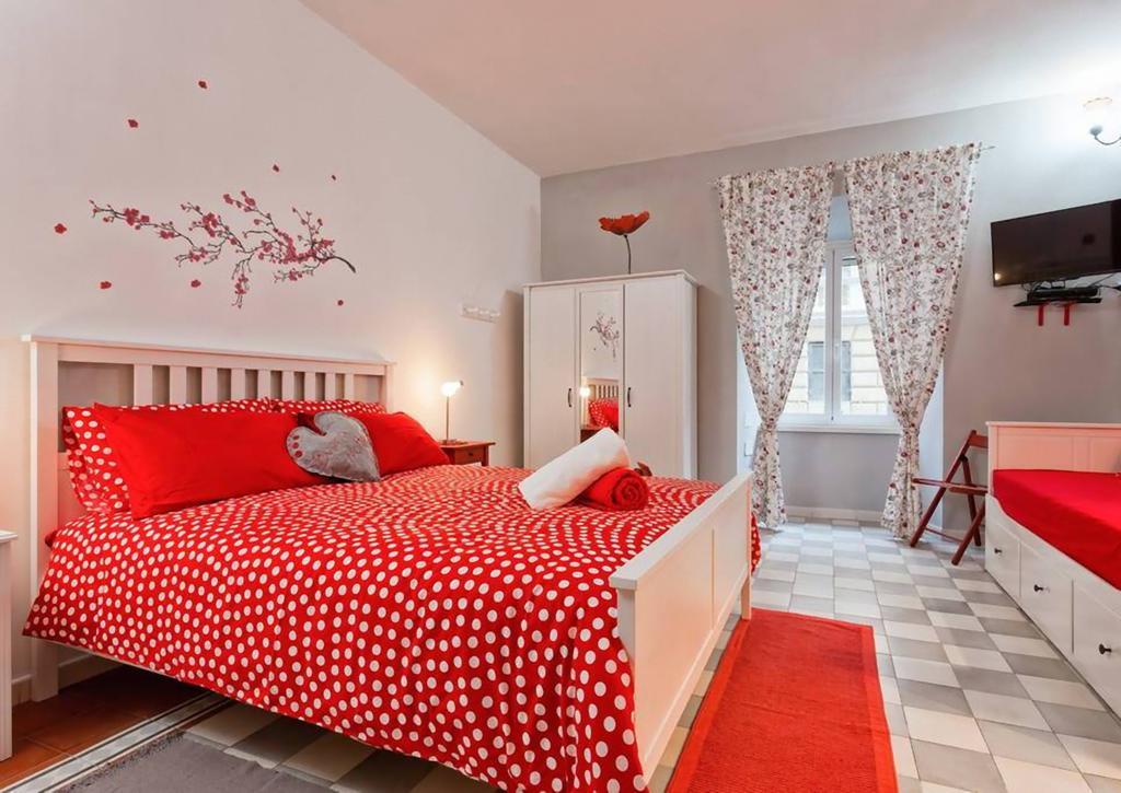 Bed And Colors Apartment Rome Room photo